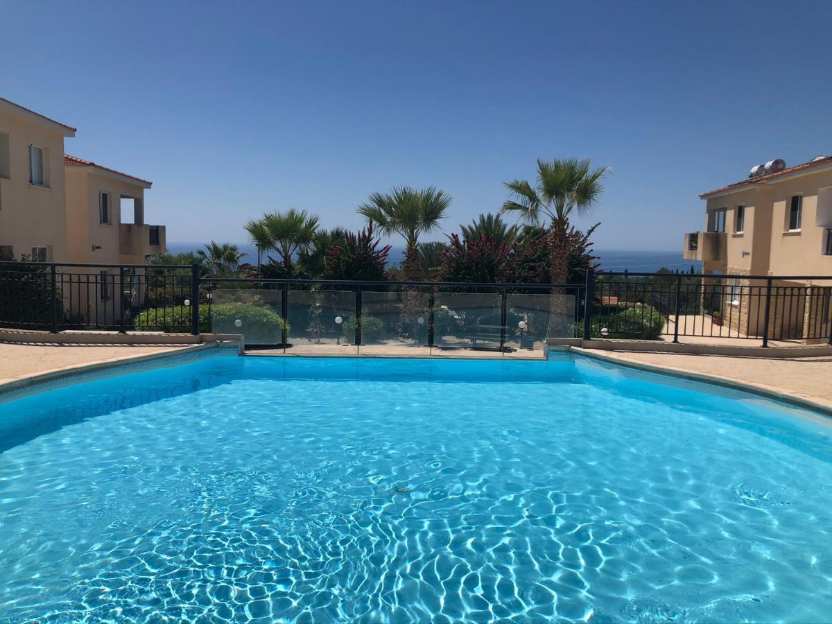 Paphos - Tala Riviera apartmant Apartamento Exterior foto