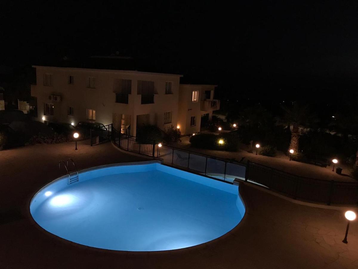 Paphos - Tala Riviera apartmant Apartamento Exterior foto