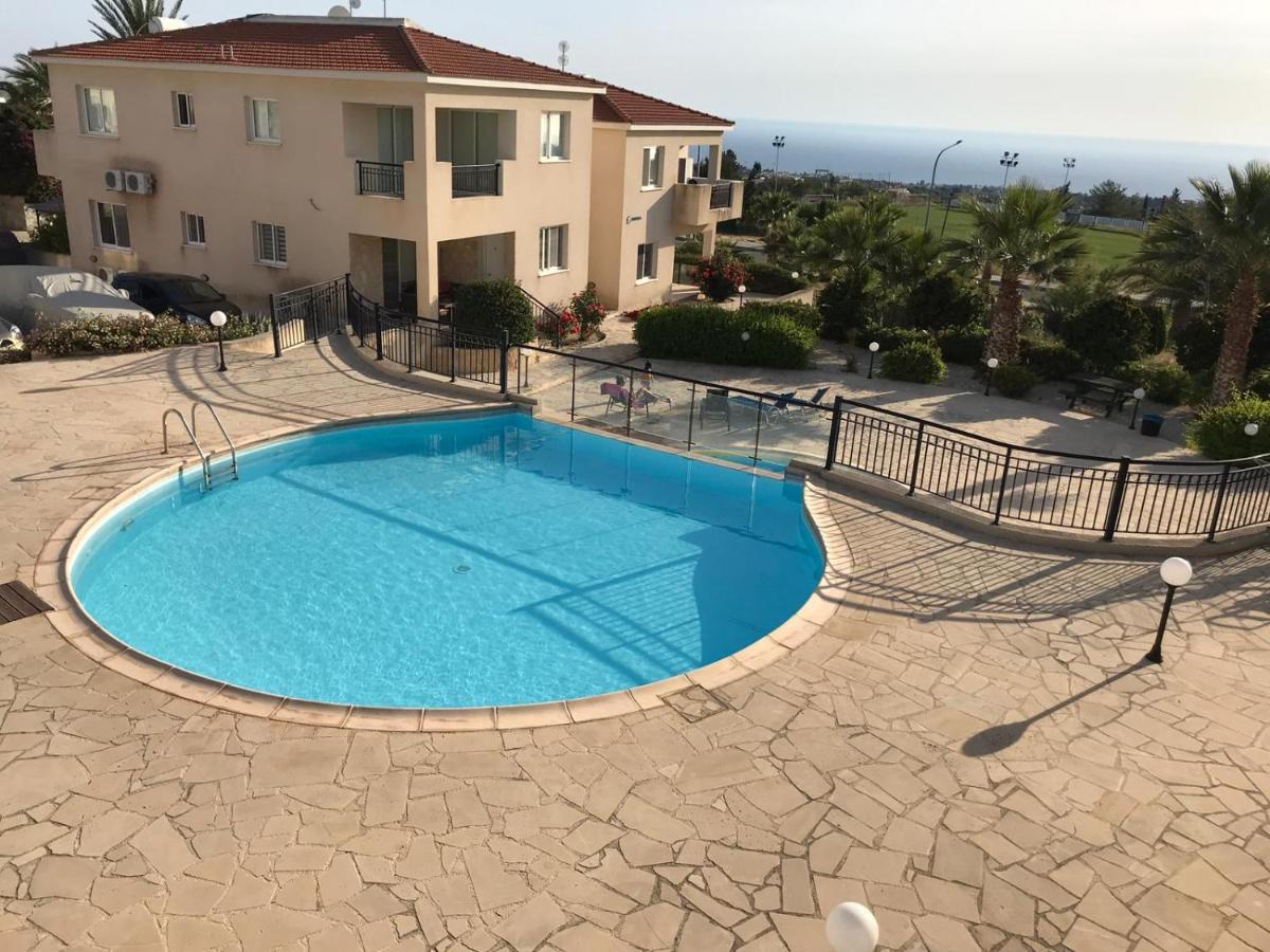 Paphos - Tala Riviera apartmant Apartamento Exterior foto